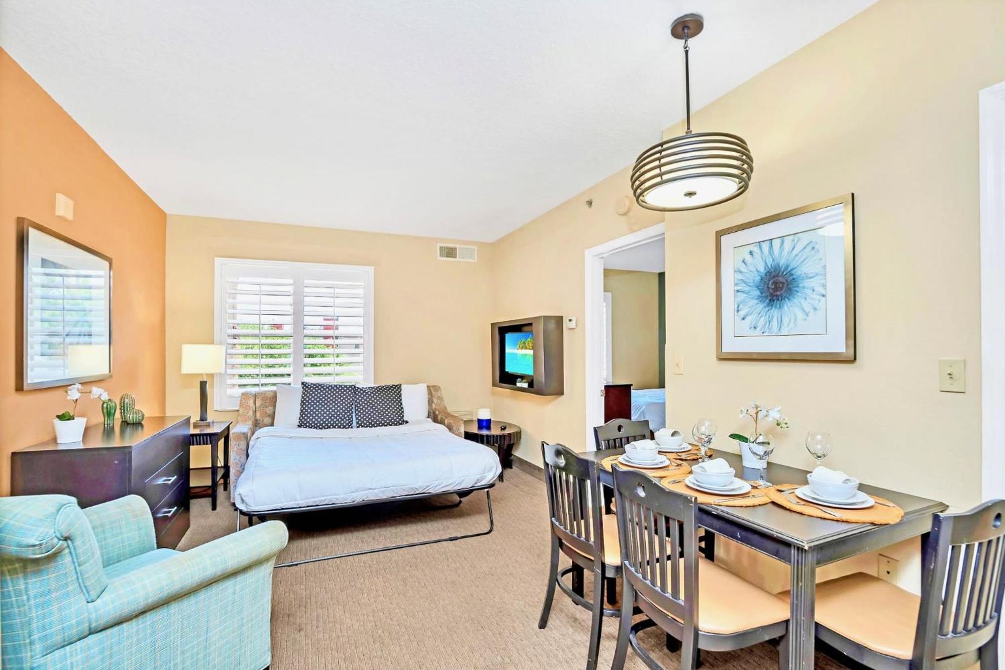 Upscale 1br - Two Queens Pool - Near Appartement Orlando